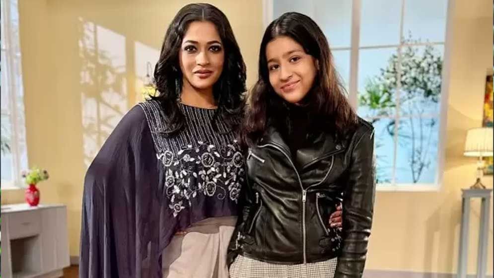 ‘সন্তানের বাবা হয়েও সে আমাকে ধ্বংস করার পথ বেছে নিল’