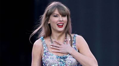 বিরতি শেষে চমক নিয়ে ফিরেছেন টেলর সুইফট