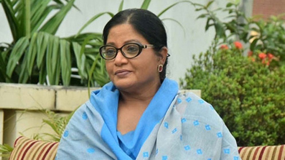 ইন্ডাস্ট্রি নিয়ে ক্ষোভ প্রকাশ করে যা বললেন ডলি জহুর