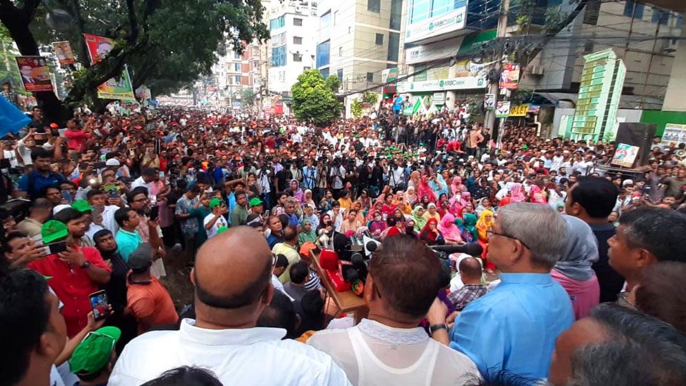 আ.লীগ রাজনৈতিকভাবে নিশ্চিহ্ন হলে পূর্ণ মুক্তি মিলবে: ফখরুল