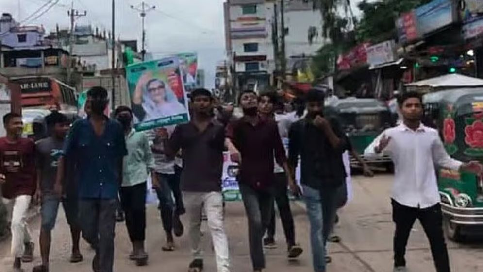 নোয়াখালীতে ছাত্রলীগের ঝটিকা মিছিল: ৬৩ জনের বিরুদ্ধে মামলা