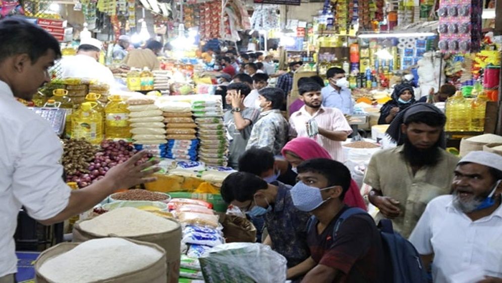 বাজারে গরিব মানুষের শুধুই হা-হুতাশ
