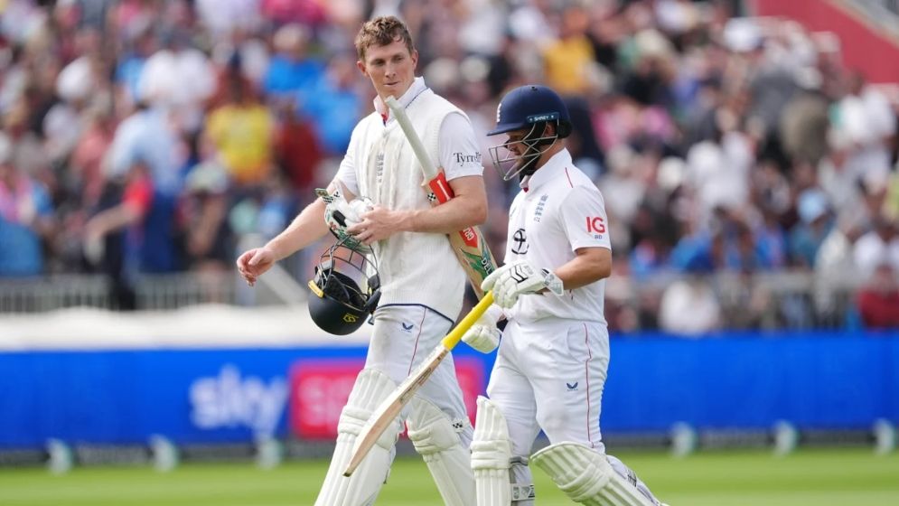 ভারতের ওপর স্টিম রোলার চালিয়ে রেকর্ড বইয়ে তোলপাড় ক্রলি-ডাকেটের