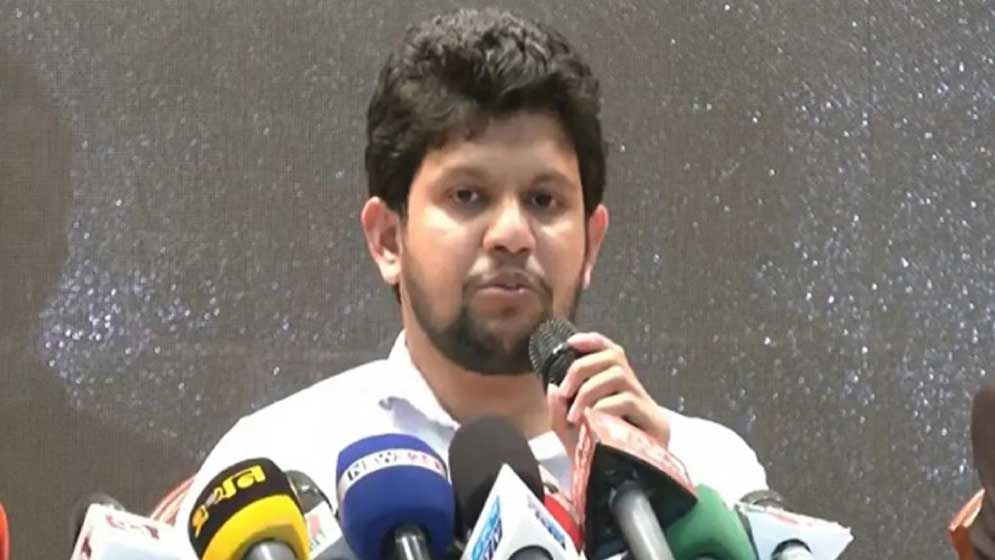 নিউজ প্রকাশে মন্ত্রণালয় থেকে কল দেওয়া হয় না: তথ্য উপদেষ্টা