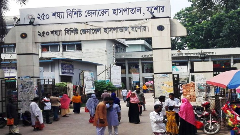 হাসপাতালে চিকিৎসাধীন ছেলেকে দেখতে গিয়ে বাবার মৃত্যু