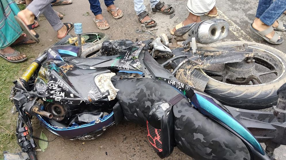 ব্রাহ্মণবাড়িয়ায় ত্রিমুখী সংঘর্ষে নিহত ৪