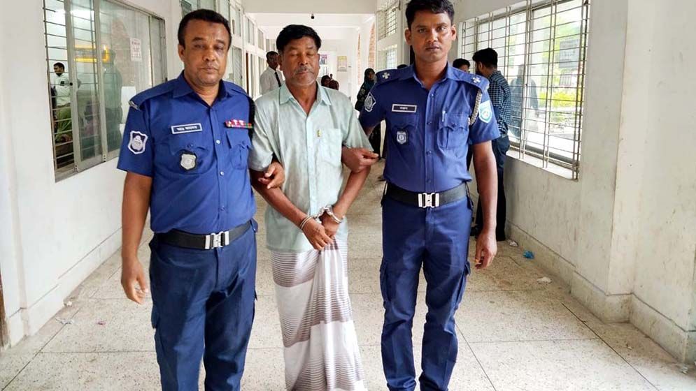 সংখ্যালঘু সম্প্রদায়ের বাড়িঘরে হামলা, গ্রেফতার সেলিম কারাগারে