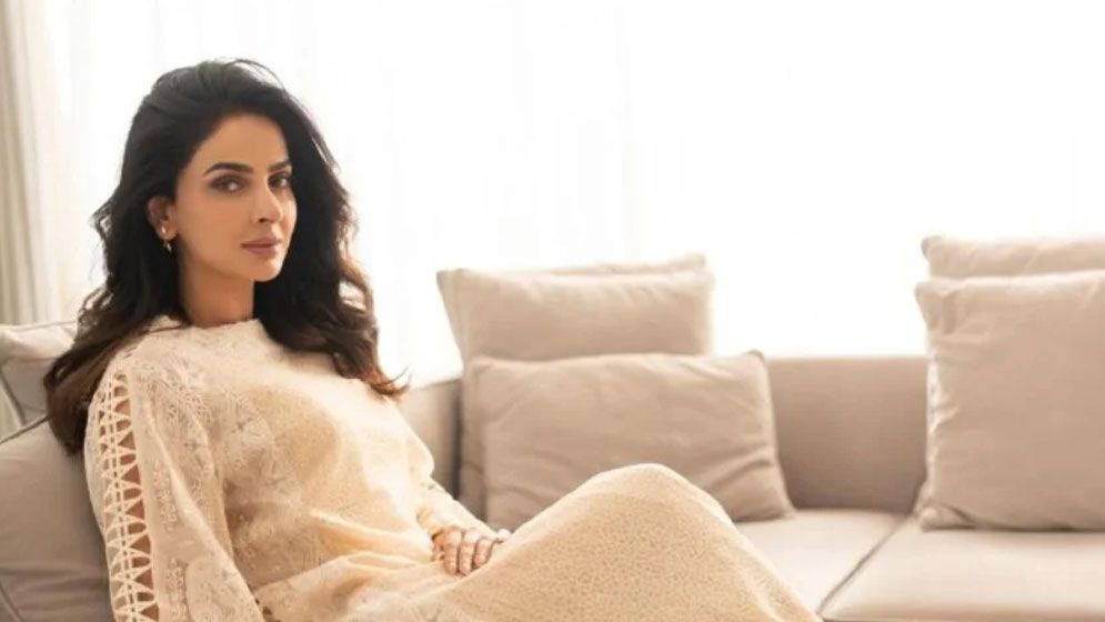 বুকে ব্যথা নিয়ে হাসপাতালে পাকিস্তানি অভিনেত্রী