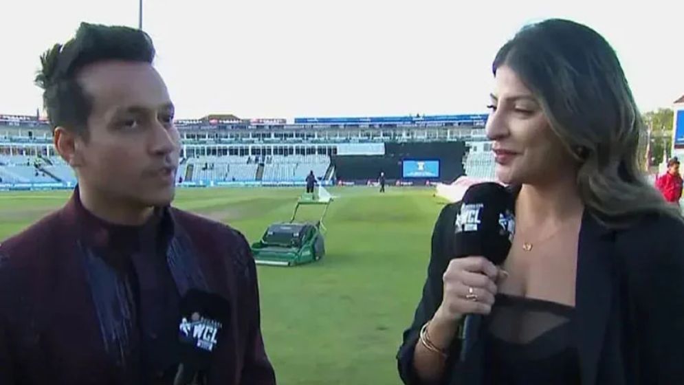 আফ্রিদিদের খেলা শেষ হতেই উপস্থাপিকাকে টুর্নামেন্ট মালিকের প্রেমের প্রস্তাব