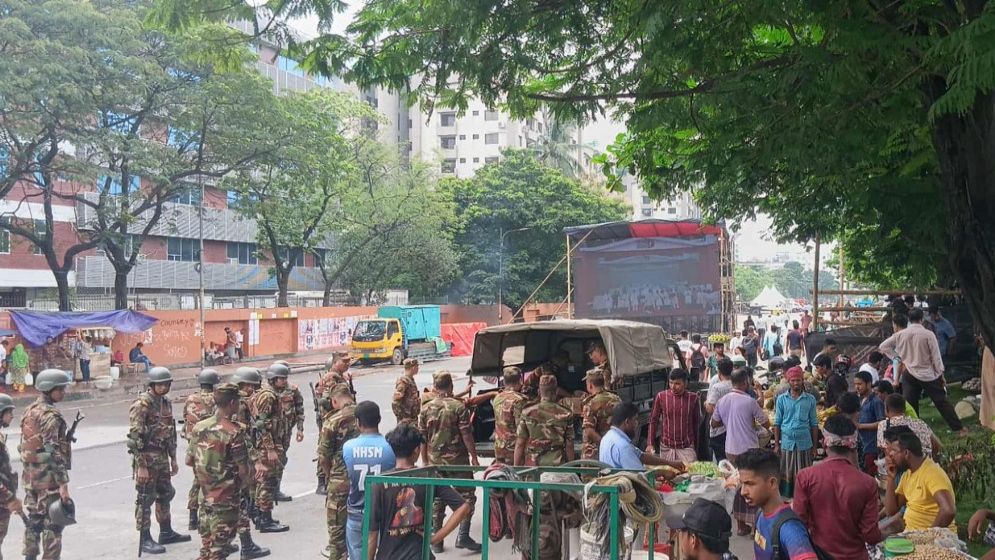 জুলাই ঘোষণাপত্র: মানিক মিয়া অ্যাভিনিউতে নিশ্ছিদ্র নিরাপত্তা