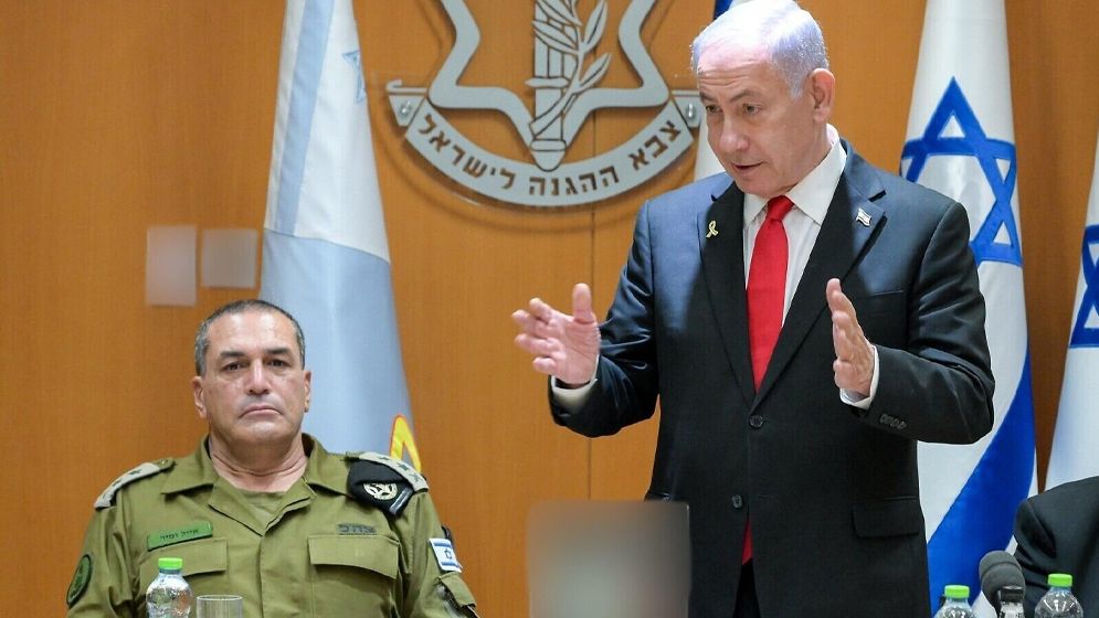 পুরো গাজা দখল করতে না পারলে ইস্তফা দিন, সেনাপ্রধানকে নেতানিয়াহু