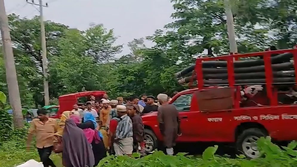 প্রবাসীকে আনতে গিয়ে সাতসকালে প্রাণ গেল একই পরিবারের ৭ জনের