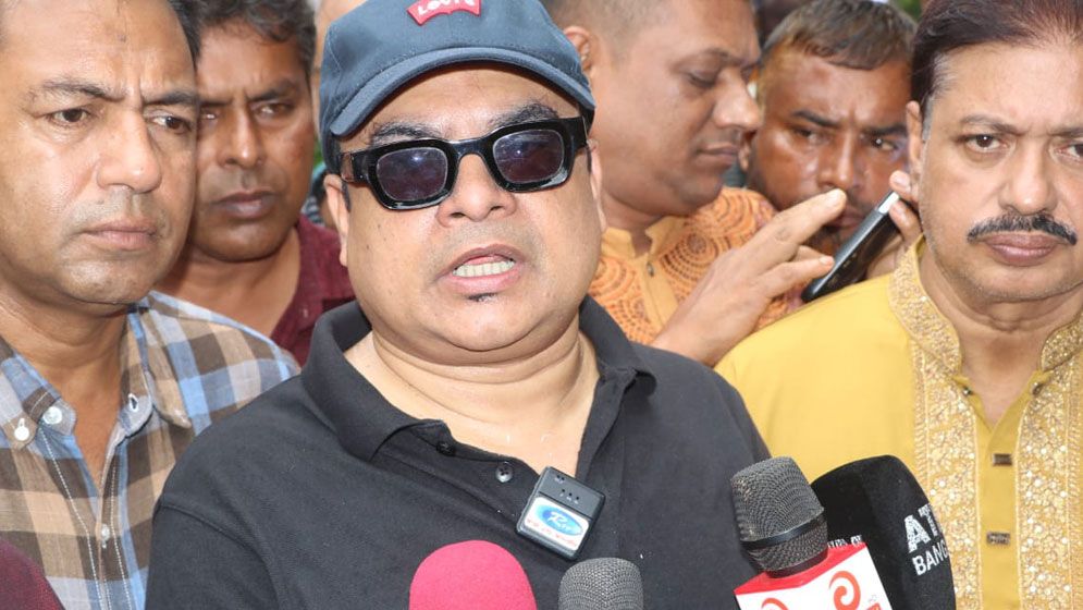 পাইকগাছার পল্লীতে বাসস চেয়ারম্যানের উদ্যোগে ২০০০ চক্ষু রোগীর চিকিৎসা