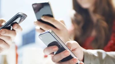 ফোনে কেউ নজরদারি করছে কিনা, বুঝবেন যেভাবে