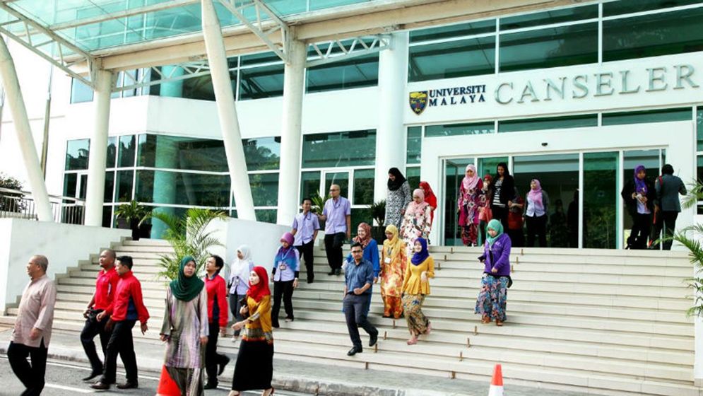 ৩২ দেশের শিক্ষার্থীদের কাজের সুযোগ দিচ্ছে মালয়েশিয়া, নেই বাংলাদেশ