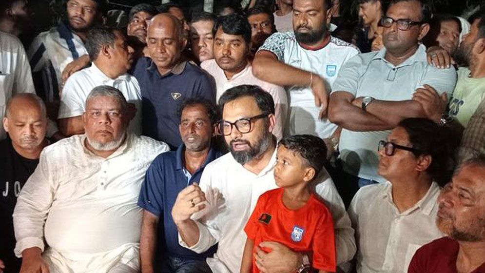 ক্ষুদে ফুটবলার সোহানের দায়িত্ব নিলেন তারেক রহমান