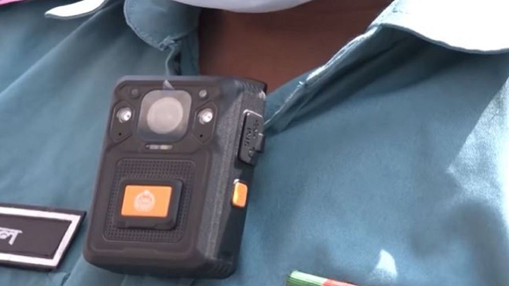 নির্বাচনে ৪০ হাজার বডি ক্যামেরা ব্যবহার করবে পুলিশ