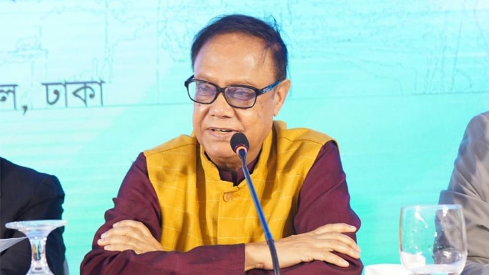 খাদের কিনারা থেকে ফিরে এসেছে ব্যাংকিং খাত: গভর্নর