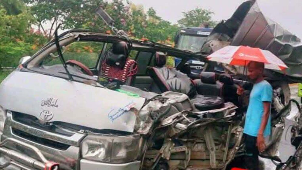 সড়কে দুর্ঘটনা বাড়ার ৮ কারণ, প্রতিরোধে ১৩ সুপারিশ