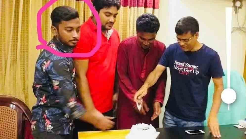 ধর্ষণ করতে গিয়ে ধরা খেল ছাত্রলীগ থেকে ছাত্রদল নেতা হওয়া রকি, অতঃপর