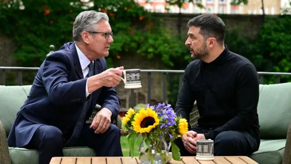 ট্রাম্প ন্যায্য যুদ্ধবিরতি আনতে পারবেন কি না—প্রশ্ন উঠল জেলেনস্কি-স্টারমারের সাক্ষাতে