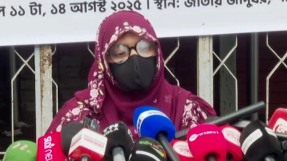 অপুর ভিডিও বক্তব্য জোর করে নিয়েছেন ইশরাক, দাবি স্ত্রীর