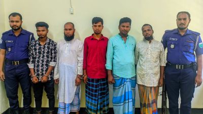 সিলেটের ভোলাগঞ্জে পাথর লুটের ঘটনায় ৫ জন আটক