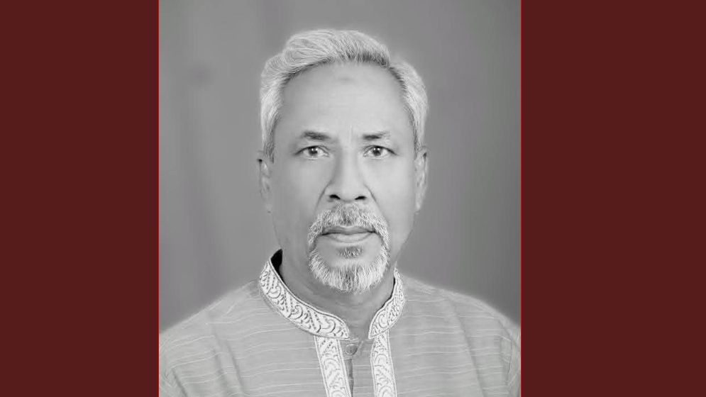 অবসরপ্রাপ্ত সাব-রেজিস্ট্রার সহিবুর রহমান স্বপন। ছবি: যুগান্তর