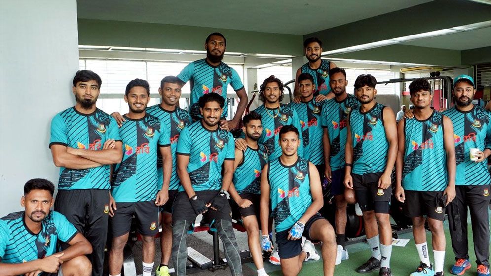 প্র্যাকটিস বন্ধ, ক্রিকেটারদের সঙ্গে ‘জরুরি বৈঠকে’ বসছেন বিসিবি সভাপতি