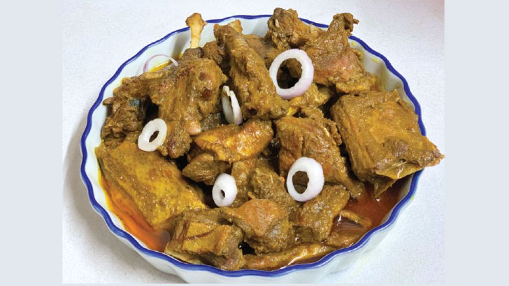 বাসায় যেভাবে রান্না করবেন হাঁসের মাংসের ভুনা