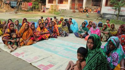 ঋণের বৃত্তে বন্দি নিম্ন আয়ের মানুষ, পালিয়ে বেড়াচ্ছে অনেক পরিবার