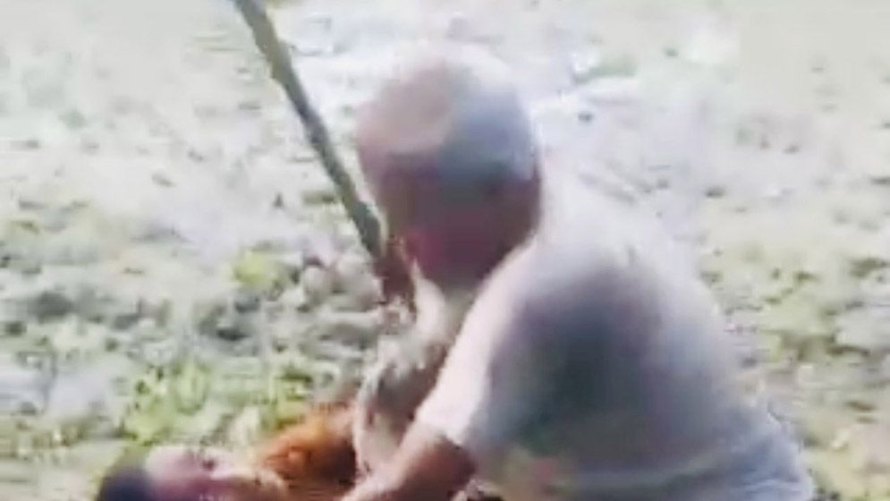 রাণীনগরে প্রকাশ্যে এক নারীকে পেটানোর ভিডিও ভাইরাল, যা জানা গেল