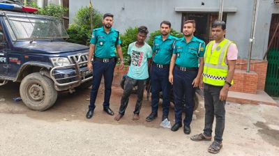 কিশোর গ্যাং চান গ্রুপের প্রধান কালাচান অস্ত্রসহ গ্রেফতার