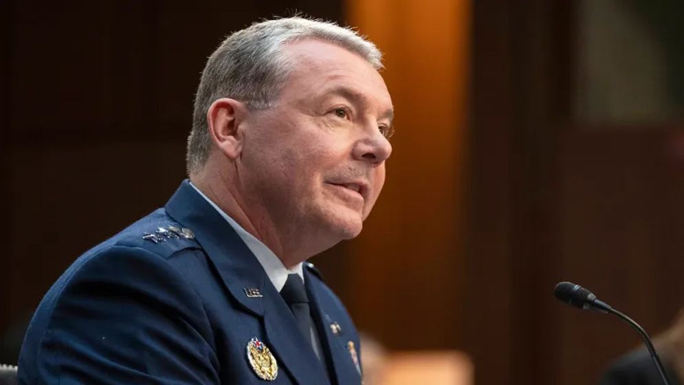 পেন্টাগনের গোয়েন্দা প্রধানসহ ৩ কর্মকর্তা বরখাস্ত