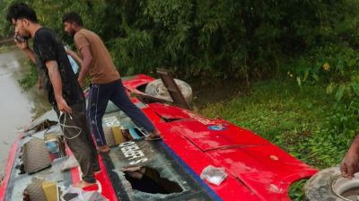 অল্পের জন্য বেঁচে গেলেন গণঅধিকার পরিষদের কেন্দ্রীয় নেতা