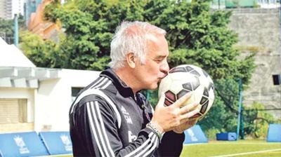 রোনালদোদের সাবেক ‘গুরু’কে কোচ করে আনল কিংস