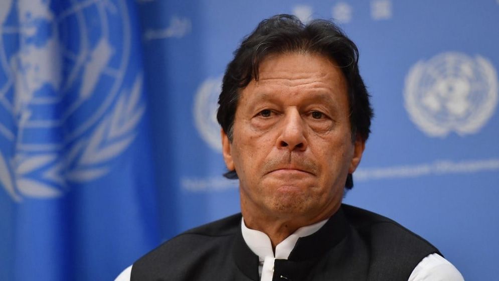 পিটিআই নেতাদের সংসদীয় কমিটি থেকে পদত্যাগের নির্দেশ ইমরান খানের