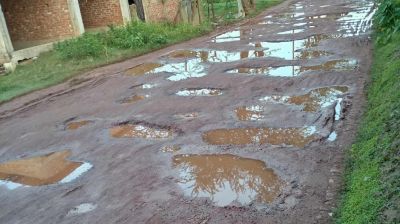 সংস্কারের নামে খোড়া হলো ভালো রাস্তা, দুর্ভোগে ১৩ গ্রামের মানুষ