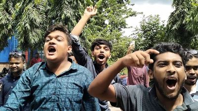 আদালতে ‘জয় বাংলা’ স্লোগান দিয়ে পালাল নিষিদ্ধ ছাত্রলীগ নেতাকর্মীরা