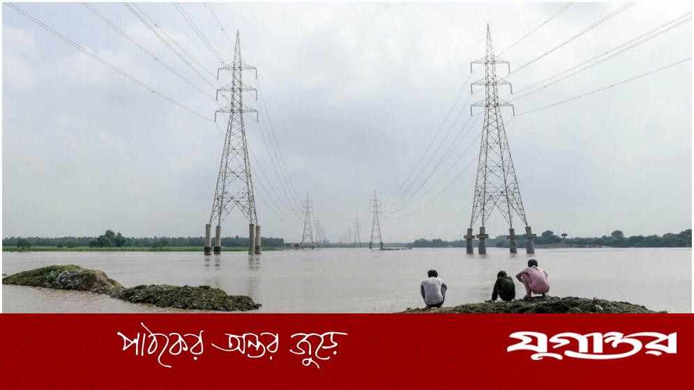 পানির চাপ কমাতে বাঁধ উড়িয়ে দিল পাকিস্তান