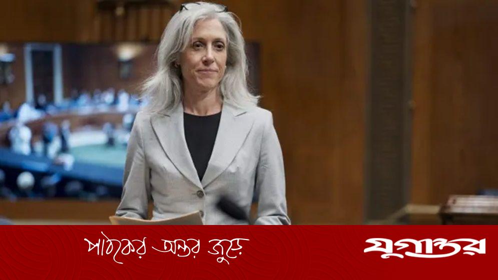 সিডিসিপ্রধানকে বরখাস্ত করল হোয়াইট হাউস