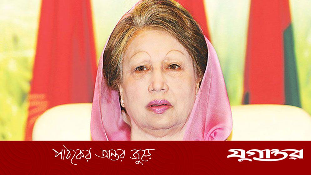 ‘ফিরোজা’ থেকে হাসপাতালের পথে খালেদা জিয়া