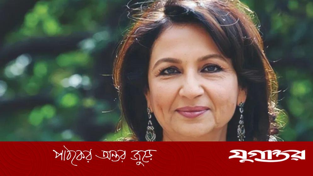 বিয়ের আগে আবেদনময়ী দৃশ্য করার ক্ষেত্রে যে ভয়ে ছিলেন শর্মিলা