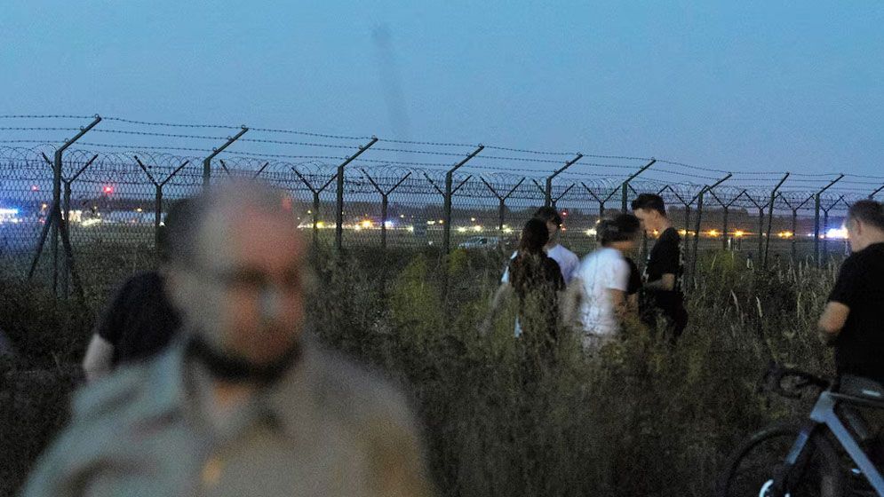 মহড়াকালে এফ-১৬ যুদ্ধবিমান বিধ্বস্ত, প্রাণ গেল পাইলটের