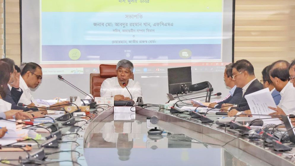 ‘আমদানি-রপ্তানিকারকদের কোনোভাবেই ক্ষতিগ্রস্ত করা যাবে না’