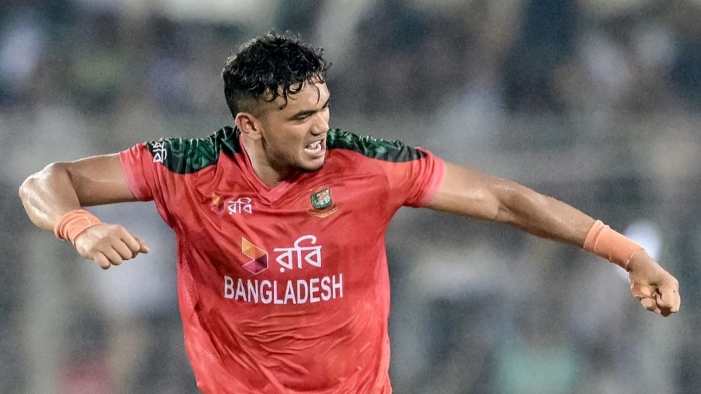 ইনজুরি-বিতর্ক পেছনে ফেলে পূর্ণতার পথে তাসকিন