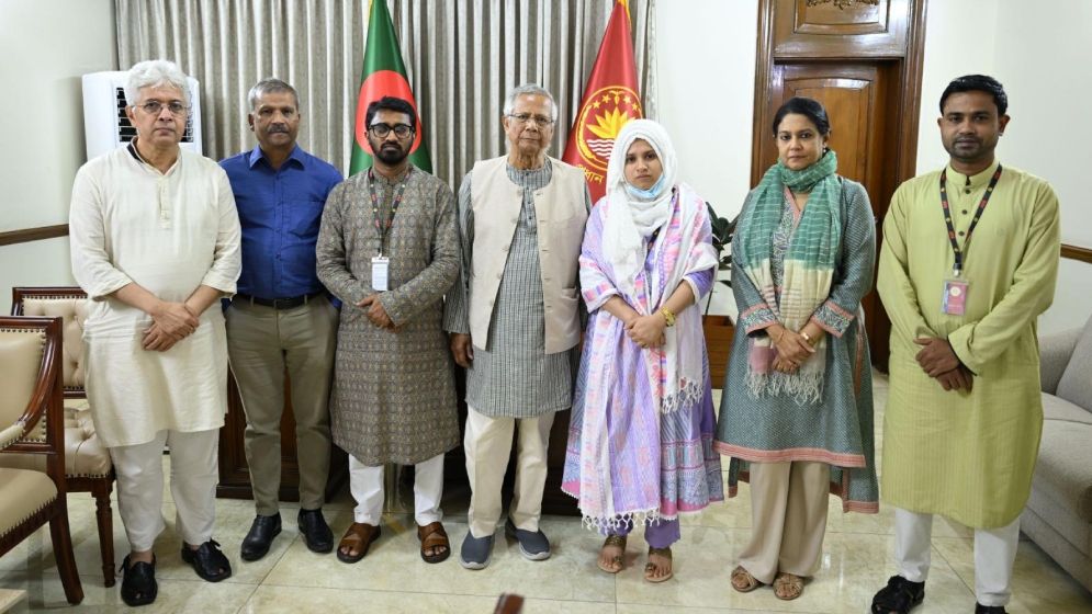 নুরকে সুচিকিৎসার জন্য বিদেশে পাঠানোর নির্দেশ প্রধান উপদেষ্টার