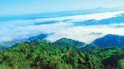 পর্যটকের মন ভরিয়ে দেয় বান্দরবান