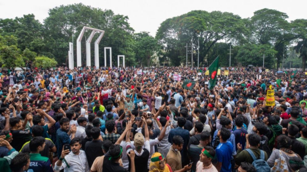 ফ্যাসিবাদ ঠেকাতে সংহতি