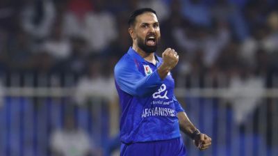 টি-টোয়েন্টির বিশ্বরেকর্ডে নাম লেখালেন মোহাম্মদ নবি